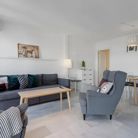 Location In Downtown By Costarentals - Ref 28 *