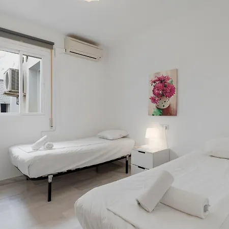 Location In Downtown By Costarentals - Ref 28 *