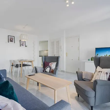 Location In Downtown By Costarentals - Ref 28 *